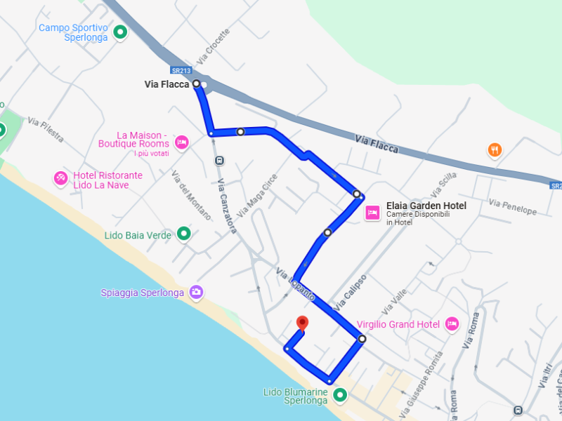 Mappa di Sperlonga: percorsi tortuosi verso il mare e hotel incantevoli.